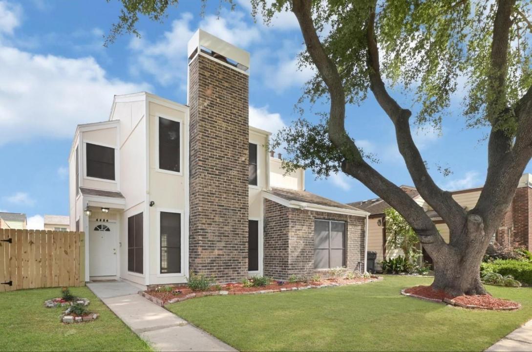 6326 Cambridge Glen Lane, Houston, Texas 77035, Estados Unidos