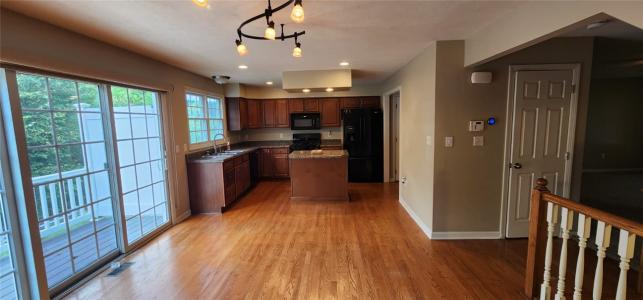 246 Overlook Ct, Coraopolis, Pennsylvania 15108, USA