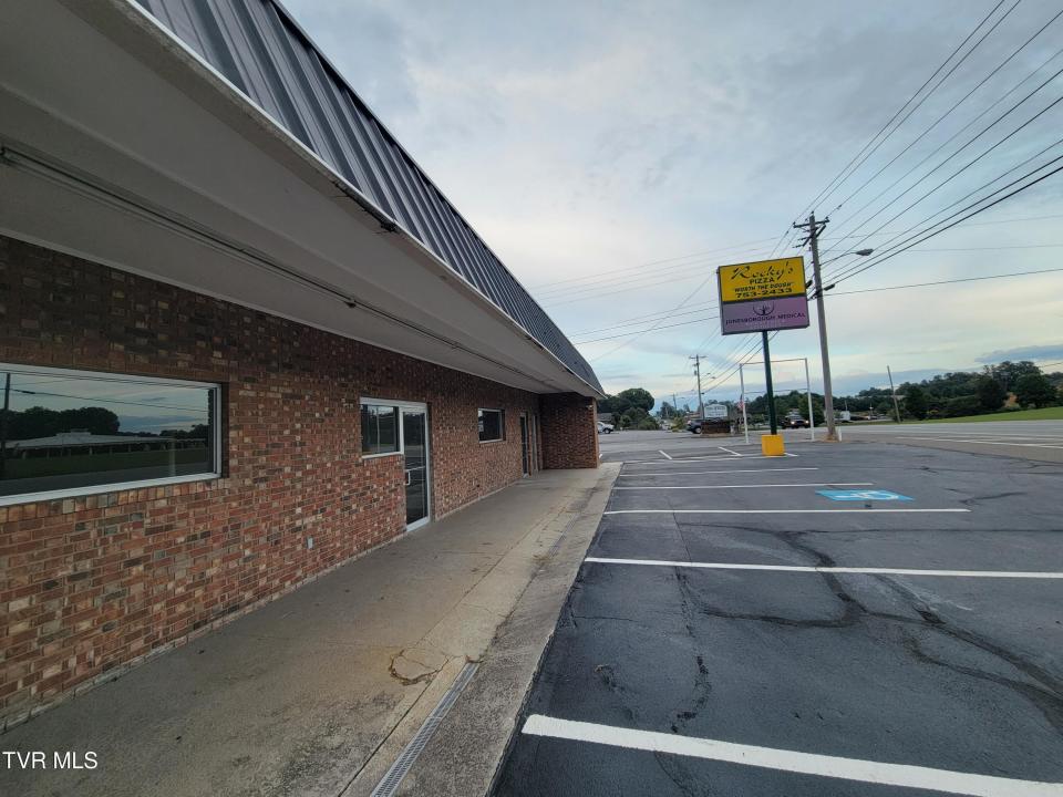 1003 East Jackson Boulevard, Jonesborough, טנסי 37659, ארצות הברית של אמריקה