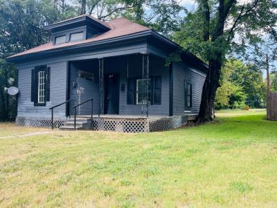 1037 Cedar Street, 巴黎, 得克萨斯州 75460, 美国