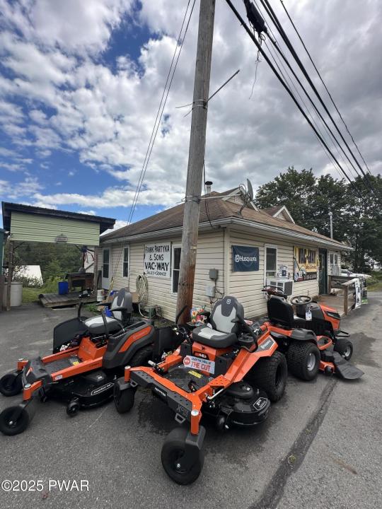 304 N Main Street, Moscow, Pennsylvania 18444