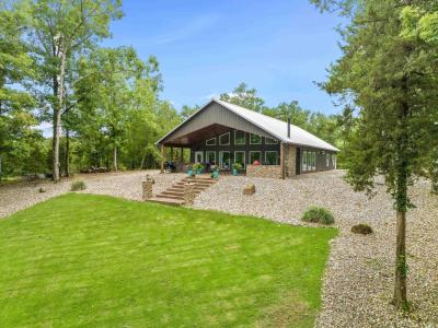 329 Woodview Lane, Royal, Arkansas 71913, USA