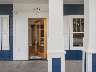 107 EAST NORTH STREET, Leesville, 루이지아나 71446, 미국