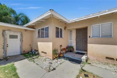 17238 Manzanita Dr, Fontana, קליפורניה 92335, ארצות הברית של אמריקה