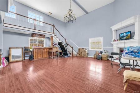 17238 Manzanita Dr, Fontana, קליפורניה 92335, ארצות הברית של אמריקה