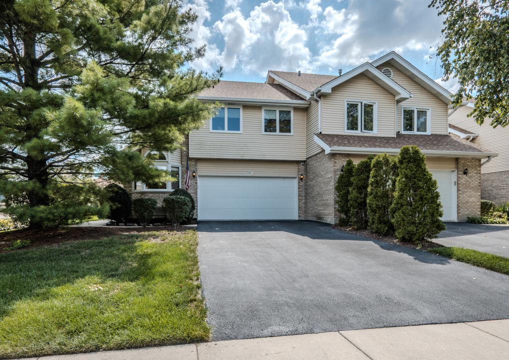 9421 Quail Crossing, Tinley Park, Illinois 60487