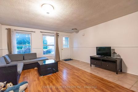 690 ELGIN STREET N, Cambrígia, Ontario N1R 7W5, Canadá