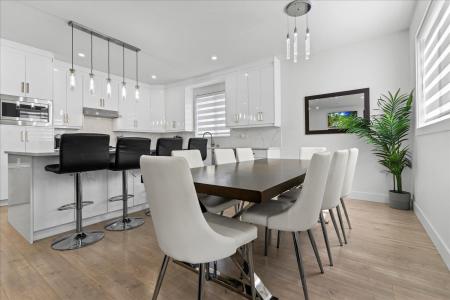 1684 MCKENZIE ROAD, Abbotsford, Columbia Britannica V2S 8J6, Canada