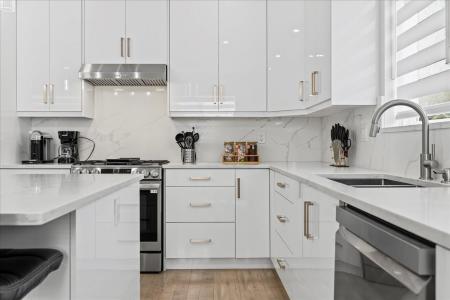 1684 MCKENZIE, Abbotsford, Columbia Britannica V2S 8J6, Canada