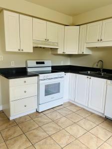 135 BELMONT DRIVE, London South, 온타리오주 N6J 4J3, 캐나다