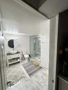 70 ADSWOOD ROAD, London South, Ontario N6E 2W1, Canada