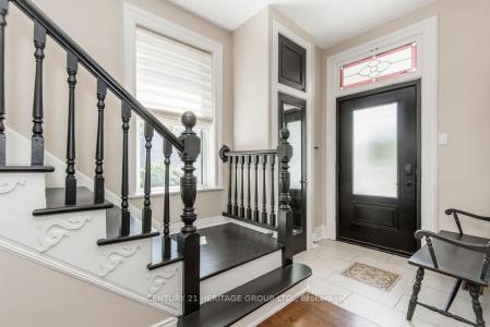 157 CENTRE STREET N, New Tecumseth, オンタリオ L0G 1A0, カナダ