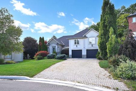 1832 CHESBRO COURT, Mississauga, Ontario L5H 4H2, Canada