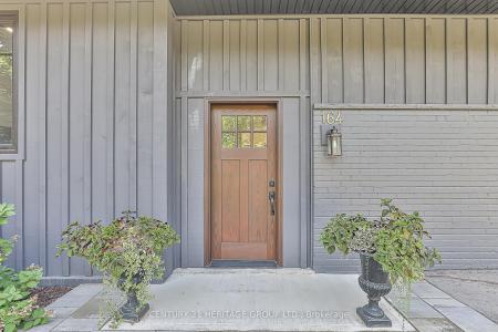 164 PARK AVENUE, Newmarket, Ontario L3Y 1V1, Kanada
