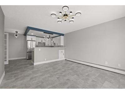 14881 MARINE, White Rock, British Columbia V4B 1C2, Canada