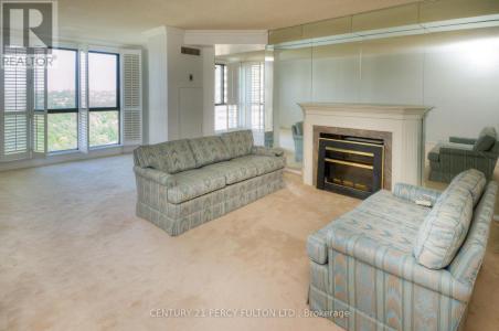 1 CONCORDE PLACE, Toronto (banbury-don Mills), Ontario M3C 3K6, CANADÁ