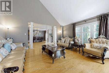 1832 CHESBRO COURT, Mississauga (sheridan), Онтарио L5H 4H2, Канада