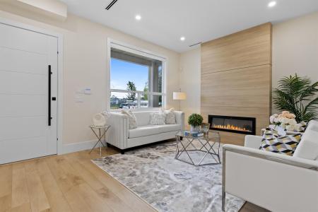 20158 82 AVENUE, Langley, ブリティッシュコロンビア V2Y 2A8, カナダ