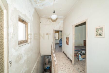 Via IV Traversa, Belpasso, Sicilia 95032, Ý