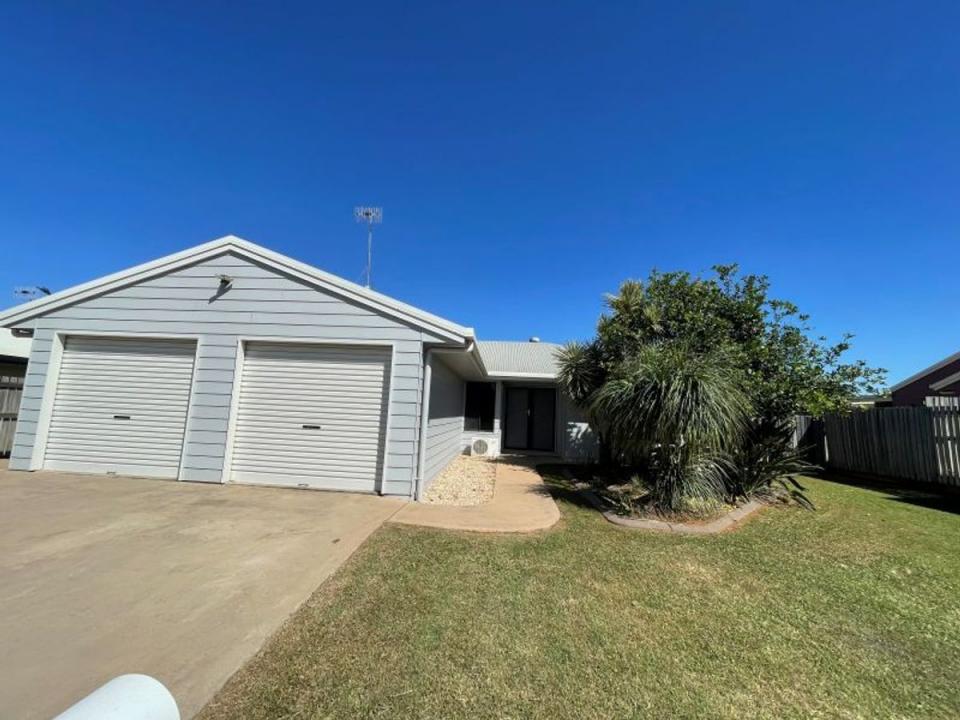 3 Savannah Drive, Moranbah, QLD 4744, Australia