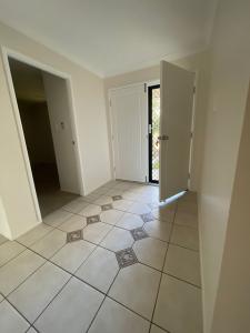 3 Savannah Drive, Moranbah, QLD 4744, Australia