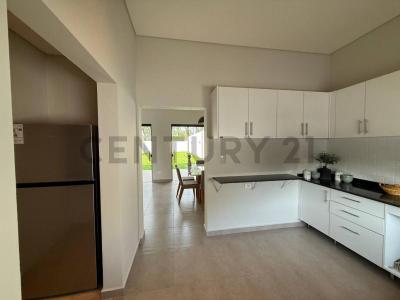 Carlos Antonio Meza 1, Luque, Trung Ương 00001, Paraguay