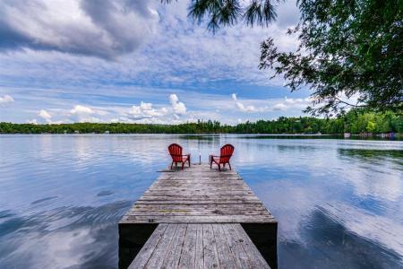 74-78  Ch. de la Baie-Regatta, La Pêche, كيبيك J0X 1A0, كندا 