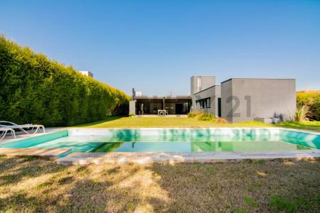 Los Caracoles y Av. del Lago , Roldán, Santa Fe 2000, Argentina