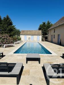 St Loup Geanges, Bourgogne 71350, France