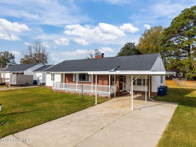 4214 Park Avenue, Ayden, North Carolina 28513, USA