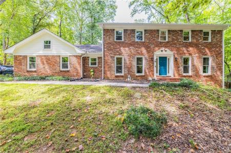 5184 Deering Trail, Marietta, Georgia 30068, USA