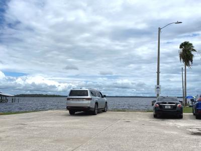 10 CENTRAL AVENUE, Crescent City, Florida 32112