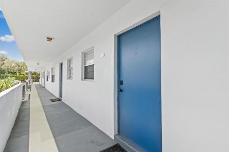 1630 Embassy Drive 110, West Palm Beach, Floride 33401, États-Unis