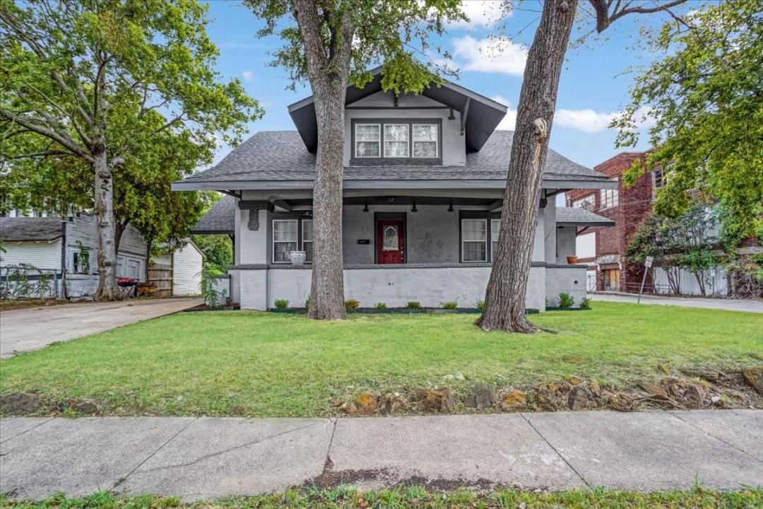 114 W. King, Sherman, Texas 75090, USA