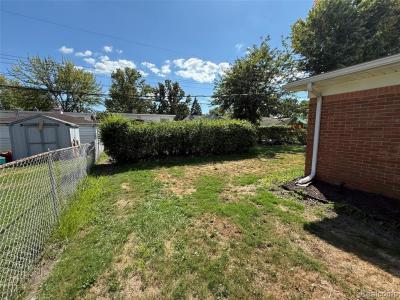 1598 Dulong, Madison Heights, מישיגן 48071, ארצות הברית של אמריקה