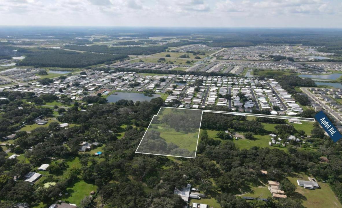 3230 Apfel Road, Wesely Chapel, Flórida 33543, Estados Unidos