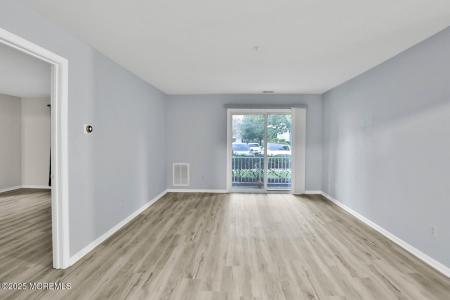 502 Wedgewood Circle, Middletown, New Jersey 07748