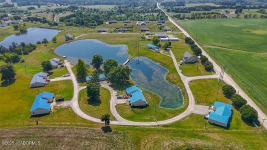 2143 MILANDA LAKE RD, A & B, New Bloomfield, Missouri 65063, USA