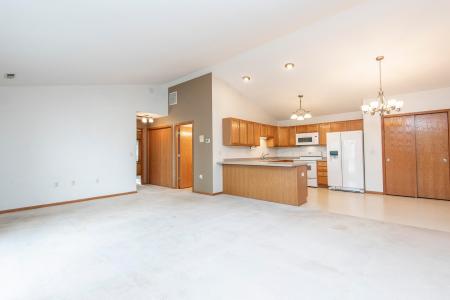 1301 College Ave, South Milwaukee, Wisconsin 53172, Amerika Birleşik Devletleri