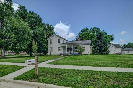 247 W Monroe Street, Spring Green, Wisconsin 53588-8056, USA