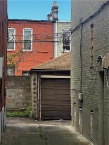 449 East 52nd St, Brooklyn, New York 11203