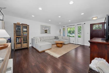 1011 Mercury Drive, Schaumburg, Illinois 60193