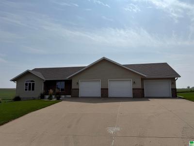 127 Pleasant View Drive, Ireton, Iowa 51027, USA