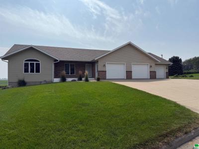 127 Pleasant View Drive, Ireton, Iowa 51027, USA