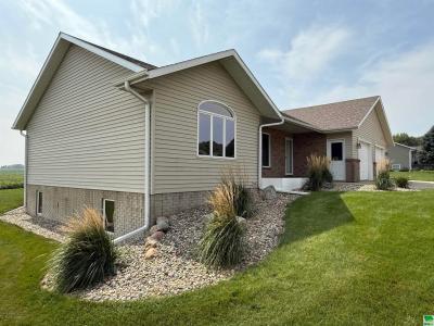 127 Pleasant View Drive, Ireton, Iowa 51027, USA