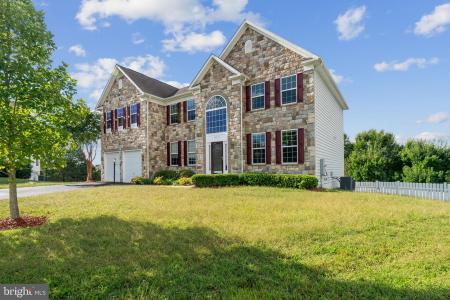 16249 Chase Eagle Lane, Woodbridge, Virginie 22191, États-Unis