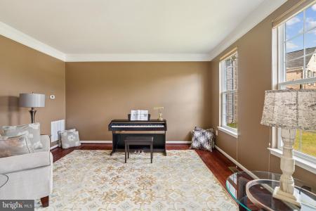 16249 Chase Eagle Lane, Woodbridge, Virginie 22191, États-Unis