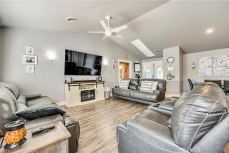 19863 Mountain Meadow S S, Hidden Valley Lake, 加利福尼亚州 95467, 美国