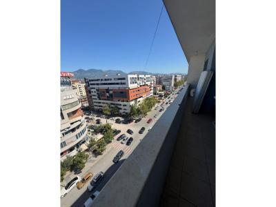 Astiri, Tirana, 알바니아