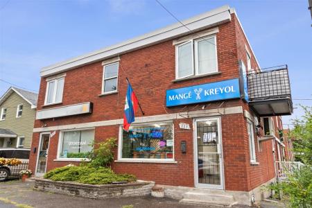 803-805  Ch. du Coteau-Rouge, Longueuil (Le Vieux-Longueuil), 퀘벡주 J4K 1V3, 캐나다